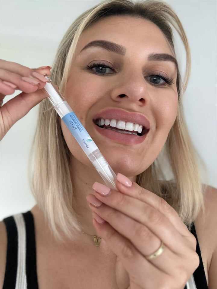 Brightening Essence | Make your smile shine effortlessly!